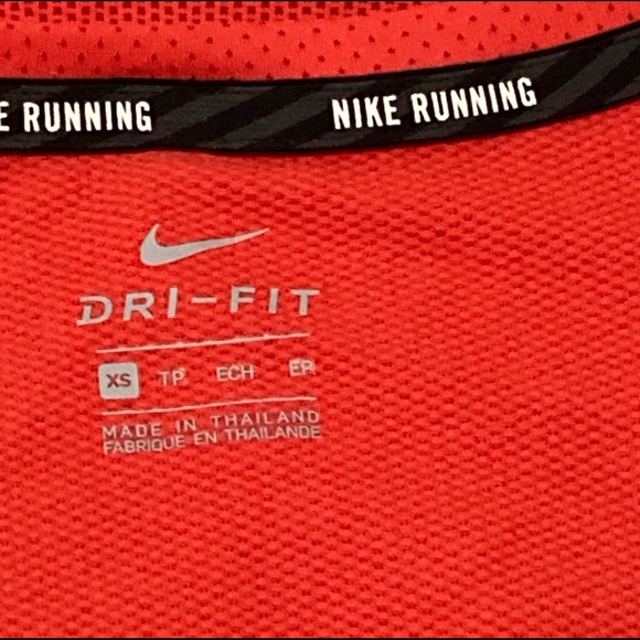 Nike Dri-Fit Running Top - Picture 3 of 6
